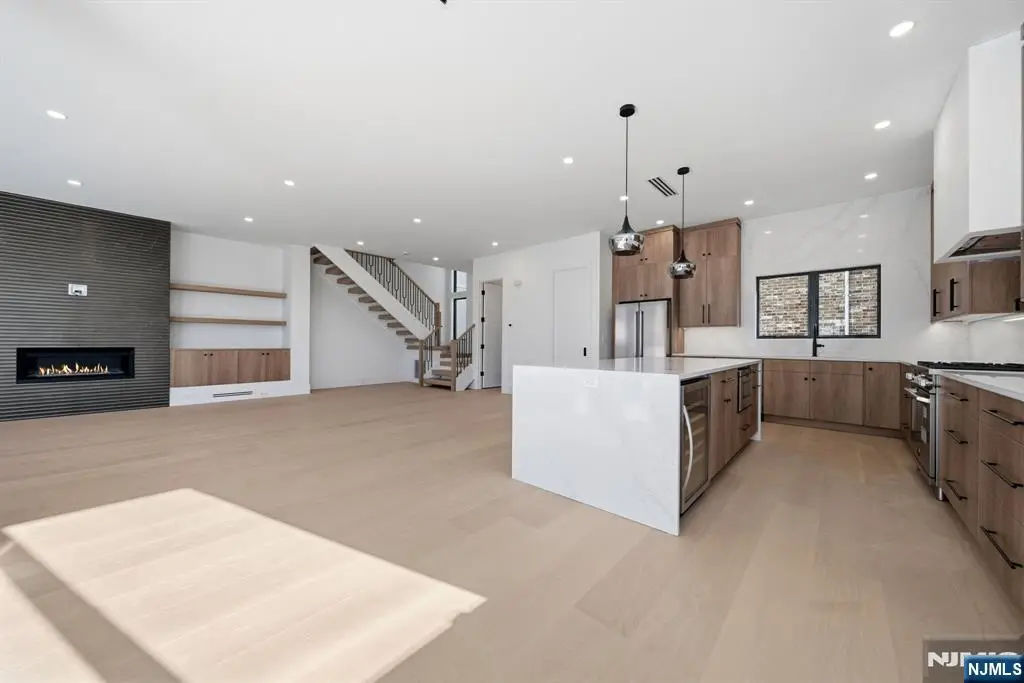 117 Henry Street, Palisades Park, NJ 07650 - Image #1