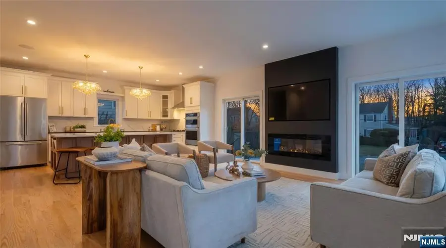 4 Hilltop Way, Essex Fells, NJ 07021 - Image #3