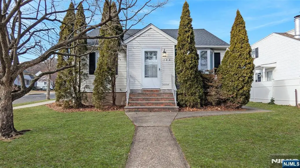 344 Maplewood Avenue, Clifton, NJ 07013 - Image #1