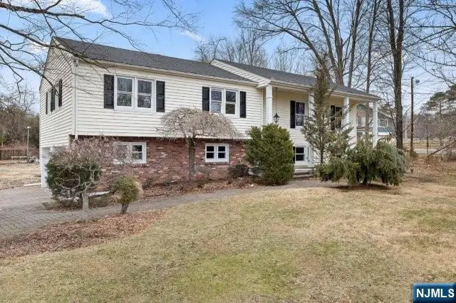 373 Saddle River Road, Upper Saddle River, NJ 07458 - Image #1