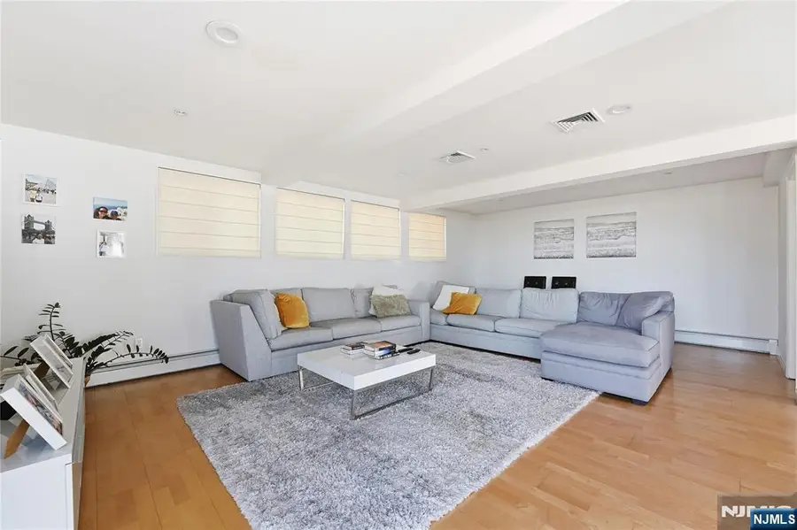 27 Suffolk Lane, Tenafly, NJ 07670 - #3