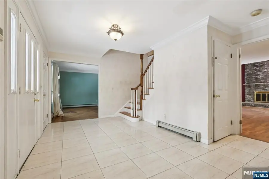 45 Lake Road, Upper Saddle River, NJ 07458 - Image #2