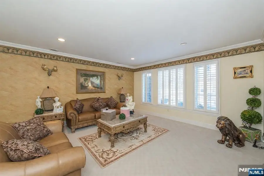 6 Merrimack Court, Paramus, NJ 07652 - #3