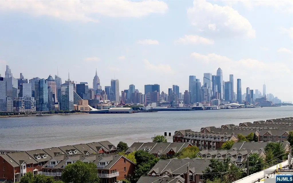 7002 JFK Blvd E 6D, Guttenberg, NJ 07093 - #1