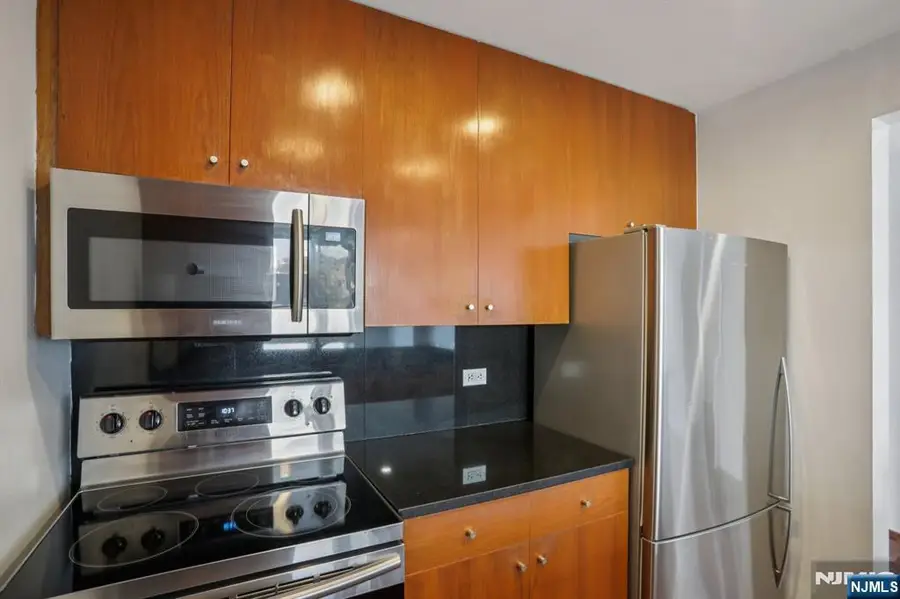 3110 City Place, Edgewater, NJ 07020 - Image #3