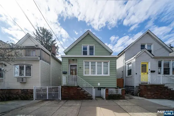 46 E 16th Street, Bayonne, NJ 07002