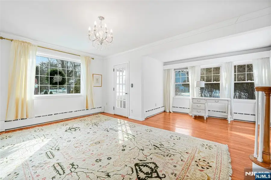 40 Orangeburgh Road, Old Tappan, NJ 07675 - #3