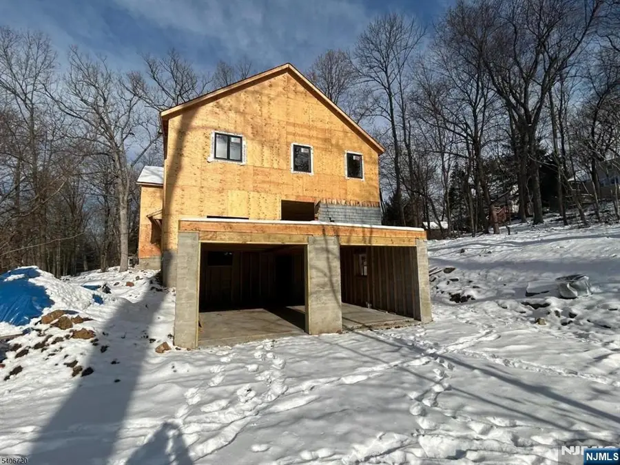 142 Diamond Hill Road, Berkeley Heights, NJ 07922 - #3