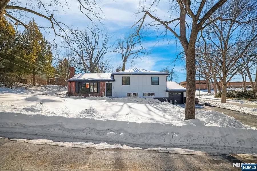 589 Fletcher Avenue, Oradell, NJ 07649 - Image #2