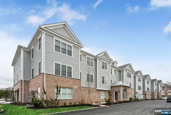 5309 Rio Vista Lane, Northvale, NJ 07647