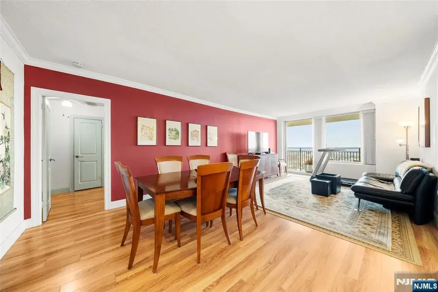 1530 Palisade Avenue 23E, Fort Lee, NJ 07024 - Image #2