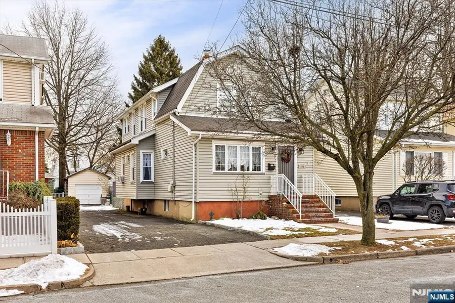 320 Watson Avenue, Lyndhurst, NJ 07071 - Image #2