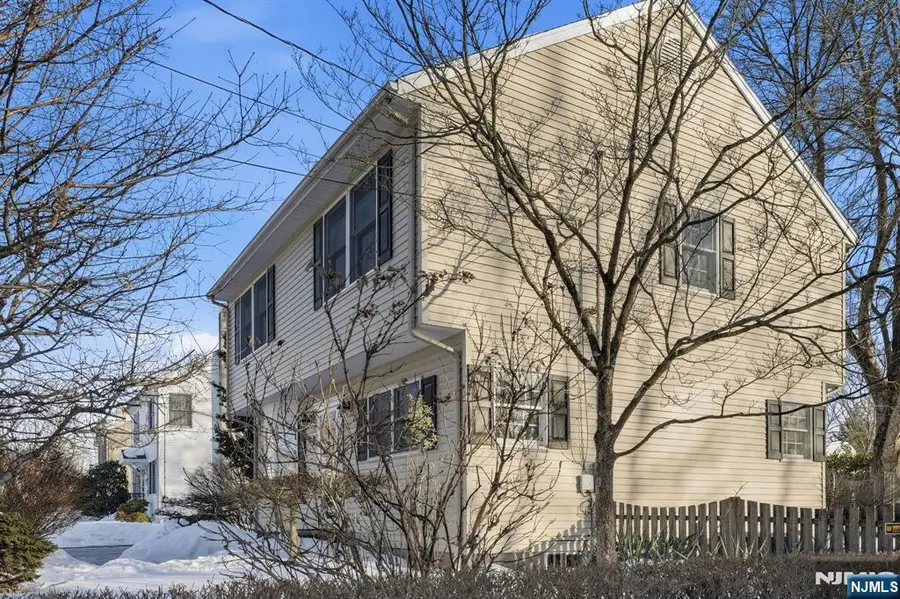 290 Wyckoff Avenue, Waldwick, NJ 07463 - #3