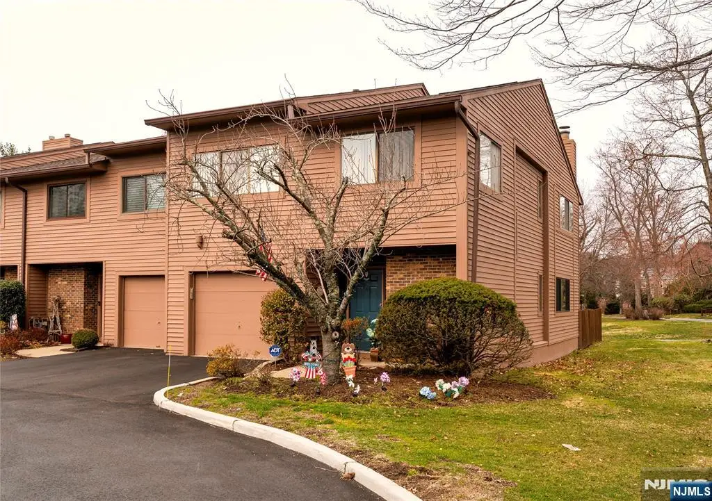 61 Woodbury Court 61D, Township Of Washington, NJ 07676 - #1
