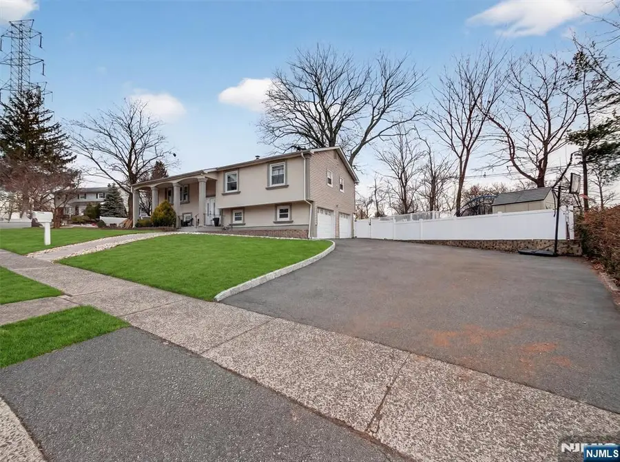 66 Lockwood Place, Clifton, NJ 07012 - #2