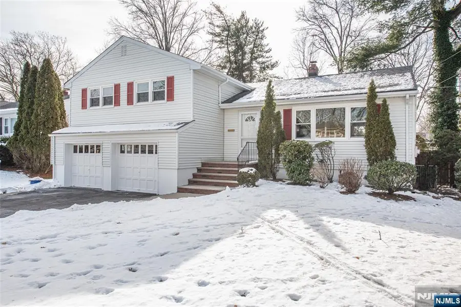 33 Tuers Place, Montclair, NJ 07043 - Image #2