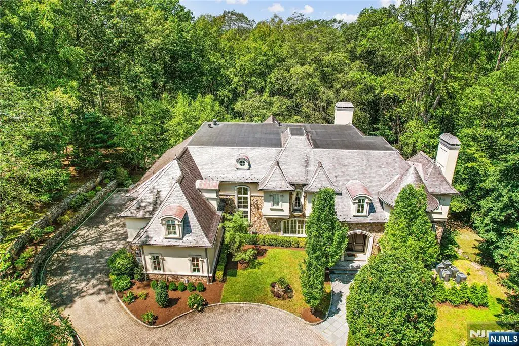 15 N Church Road, Saddle River, NJ 07458 - #1