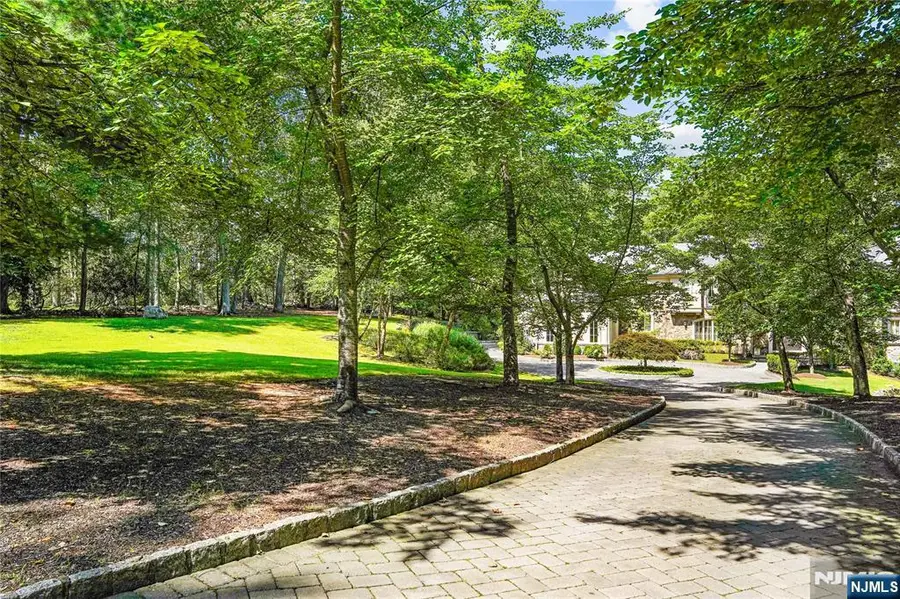 15 N Church Road, Saddle River, NJ 07458 - #3