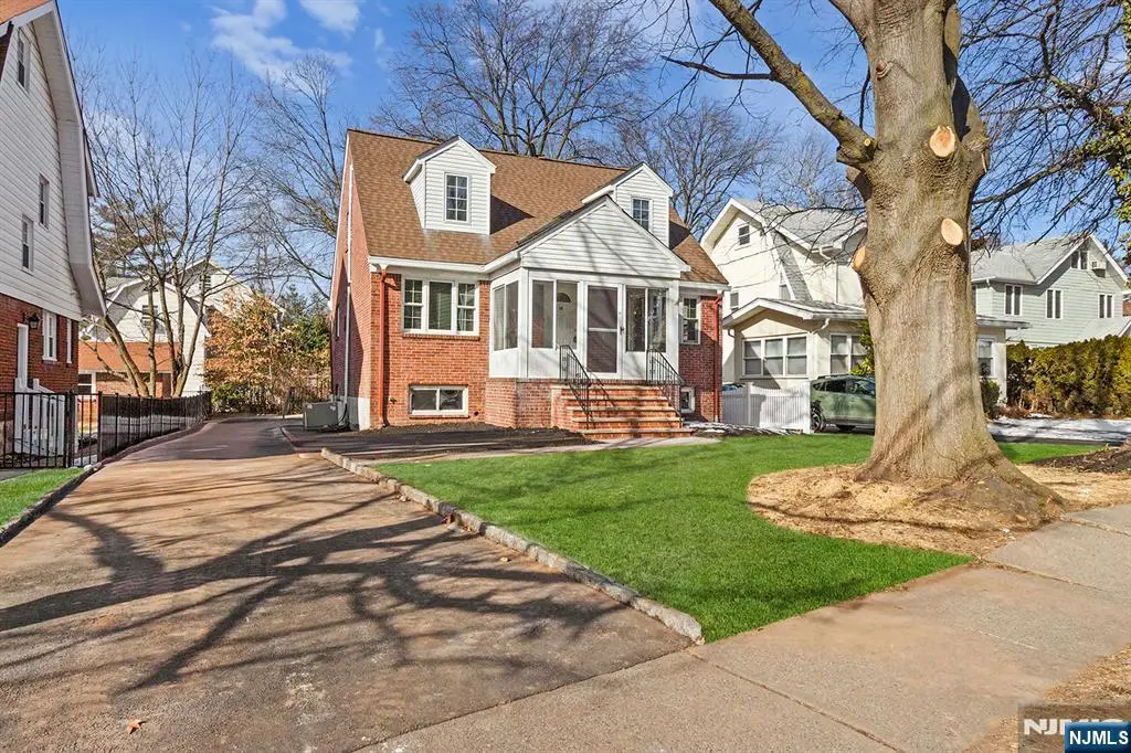 28 Glenwood Avenue, Leonia, NJ 07605 - Image #1
