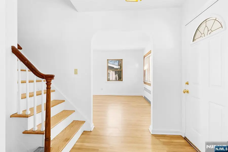 28 Glenwood Avenue, Leonia, NJ 07605 - Image #3