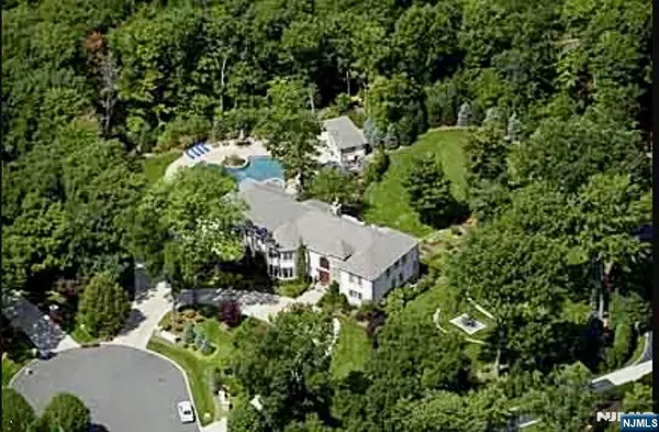554 Hampton Hill Road, Franklin Lakes, NJ 07417