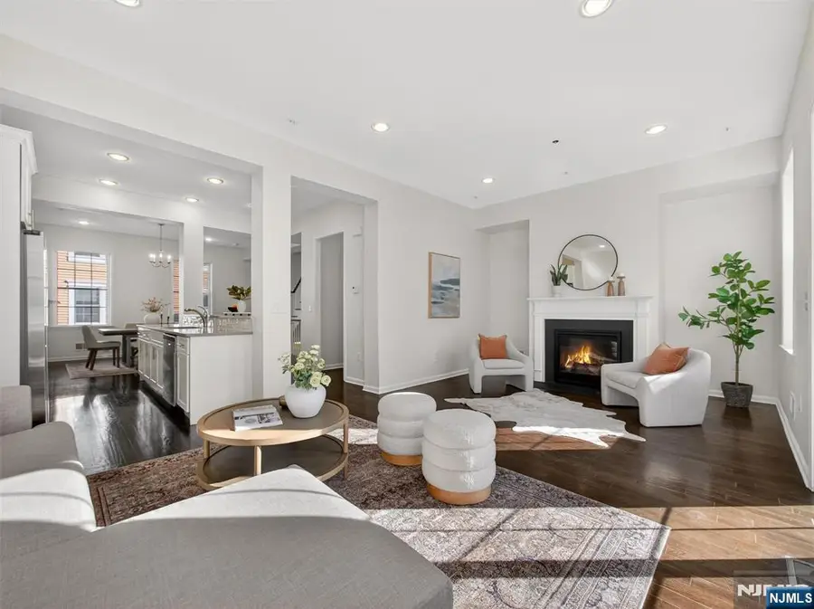 25 Roosevelt Drive, Wood Ridge, NJ 07075 - #3