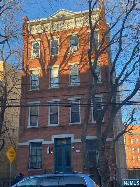 122 Bright Street 4 W, Jersey City, NJ 07302