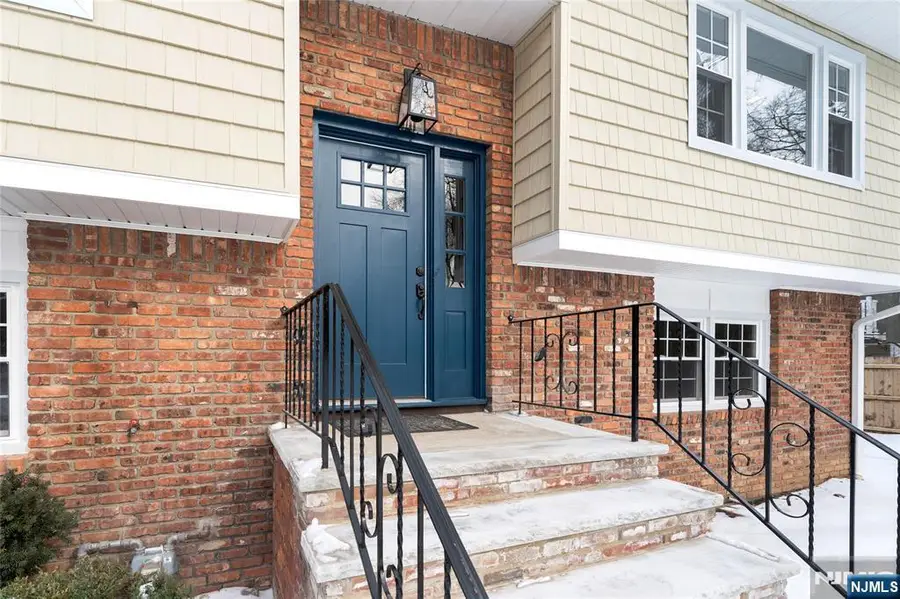 12 Roosevelt Avenue, East Hanover, NJ 07936 - #3