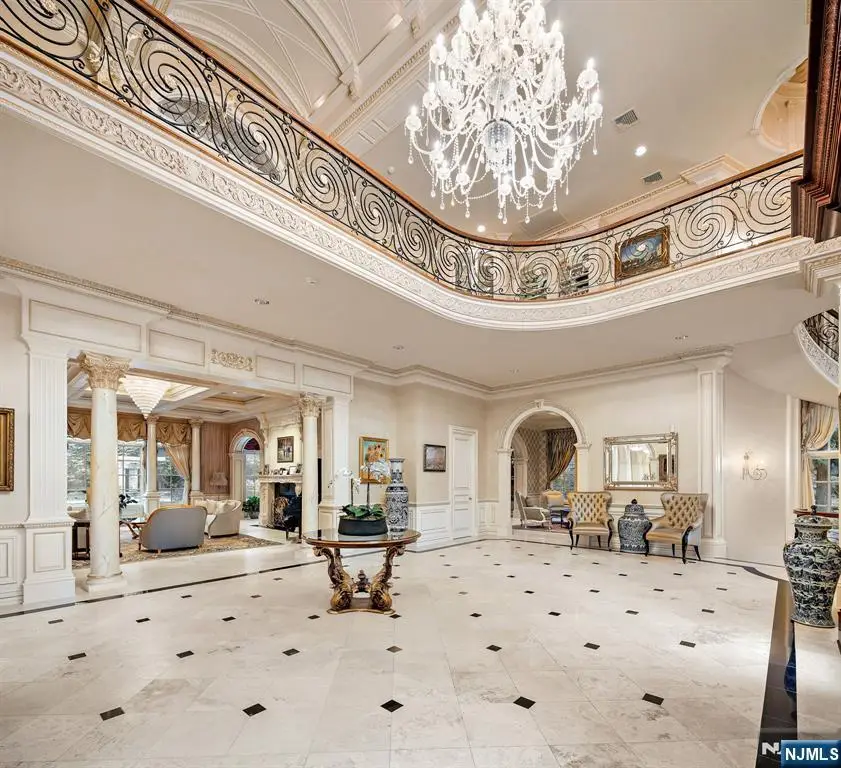 11 Elden Drive, Saddle River, NJ 07458 - #3