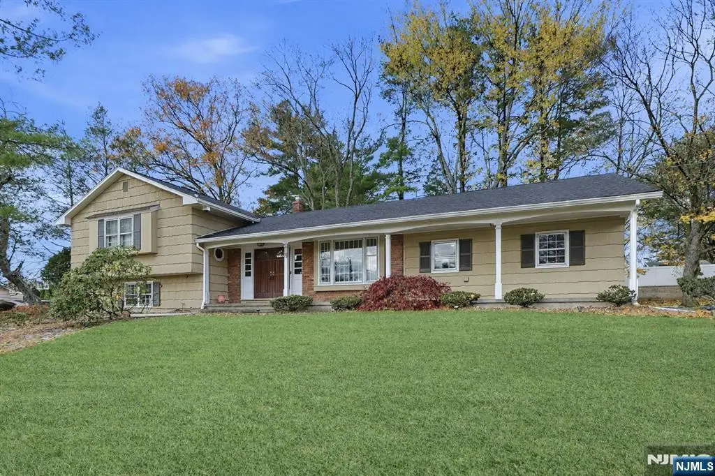 55 Somerset Drive, Woodcliff Lake, NJ 07677 - #1