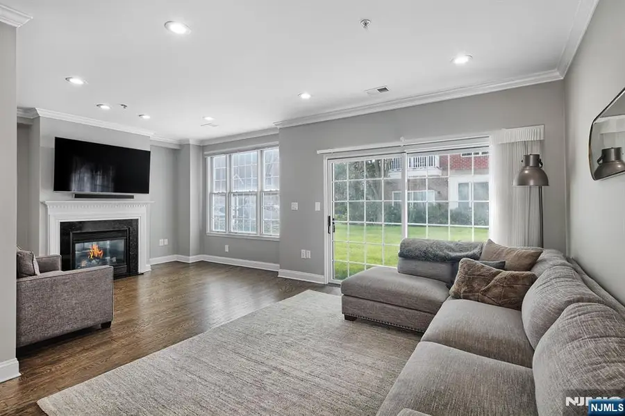 137 Abbie Court, Guttenberg, NJ 07093 - #3