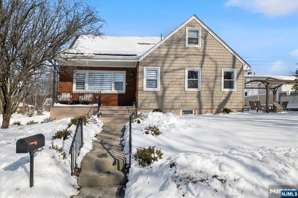 7 Chaplin Court, Clifton, NJ 07012 - #1