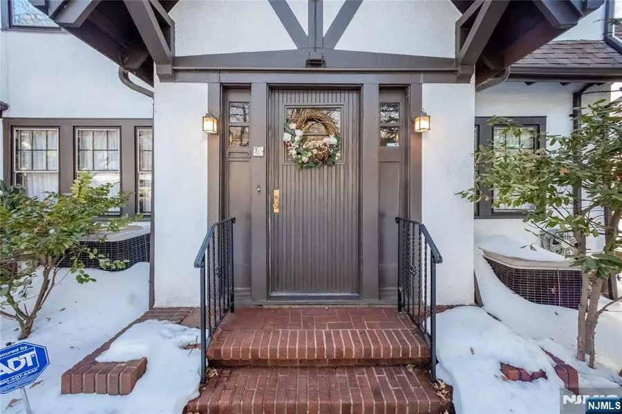 20 Paulin Boulevard, Leonia, NJ 07605 - #2