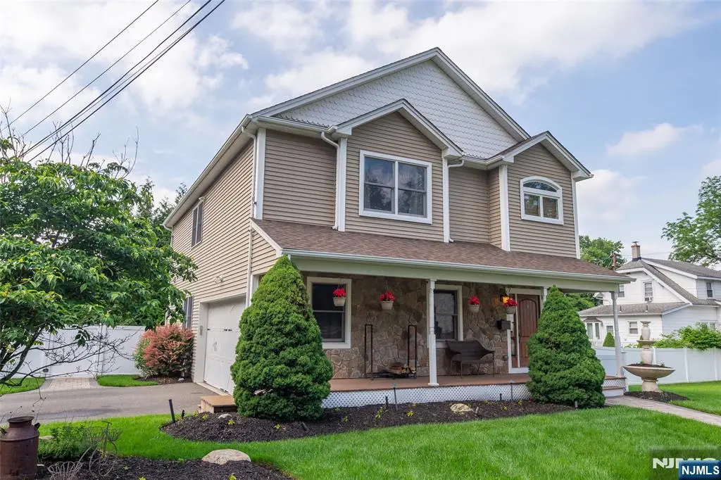 4 Kingsberry Avenue, Westwood, NJ 07675 - #1