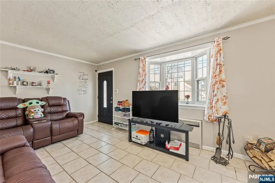 102 Barnsdale Road, Clifton, NJ 07013 - Image #3