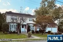 34 Brian Road, West Caldwell, NJ 07006