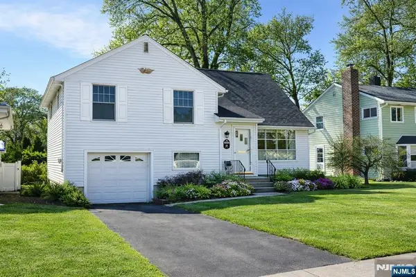 96 Grove Street, Waldwick, NJ 07463