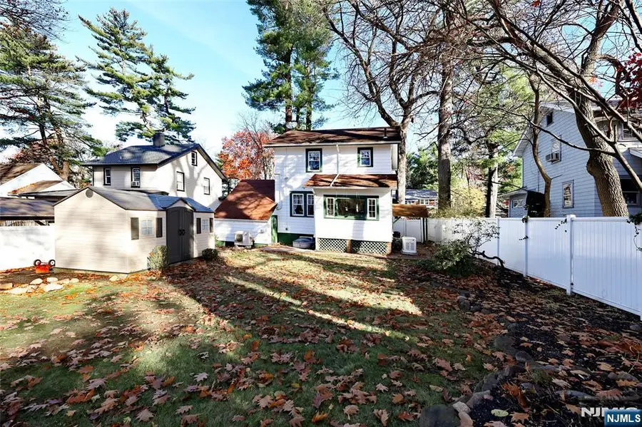 160 Pinewood Place, Teaneck, NJ 07666 - #3