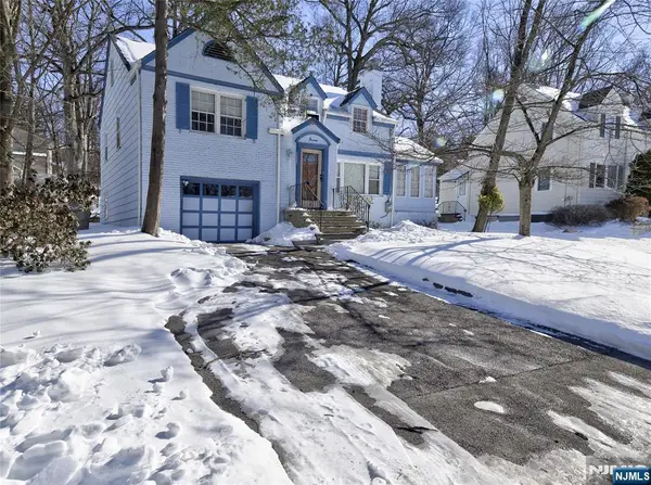 14 Lenox Terrace, West Orange, NJ 07052