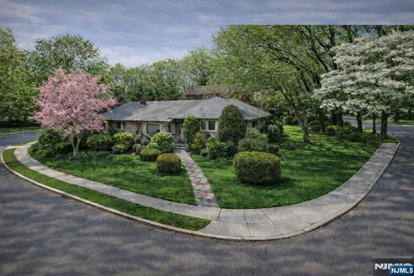 633 Wilmerding Avenue, Teaneck, NJ 07666