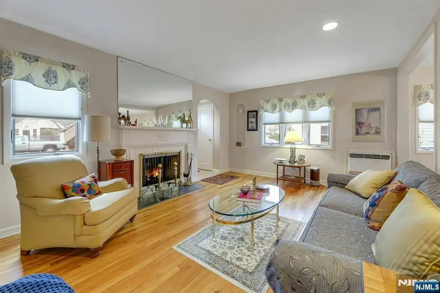 14-05 Plymouth Drive, Fair Lawn, NJ 07410 - #3