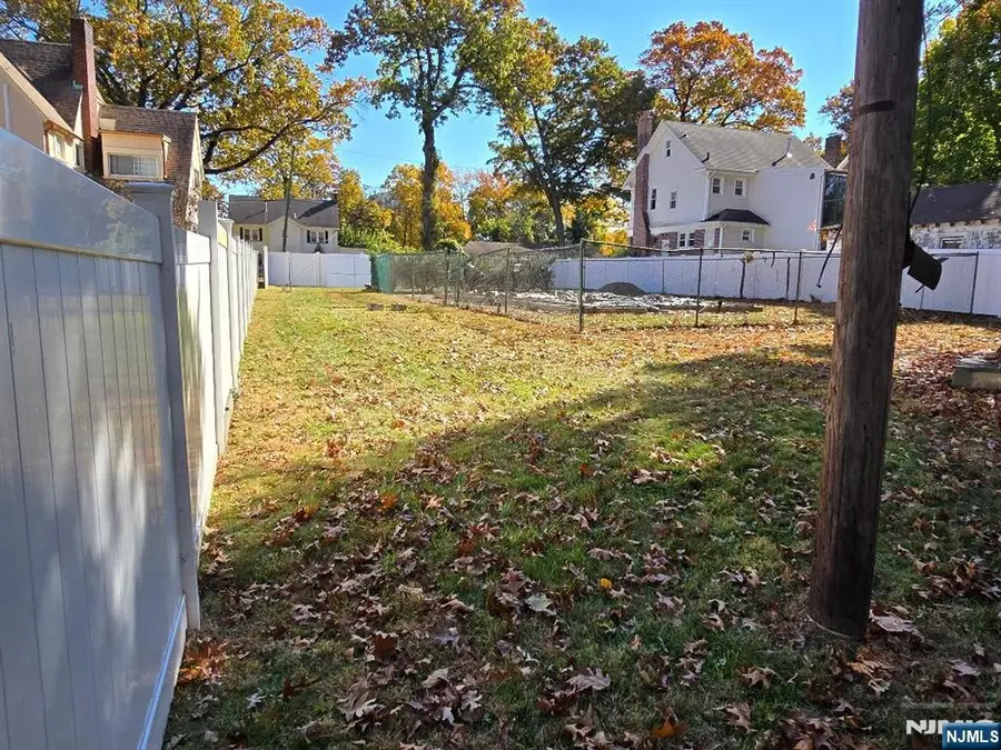 679 Haxtun Avenue, Orange, NJ 07050 - Image #3