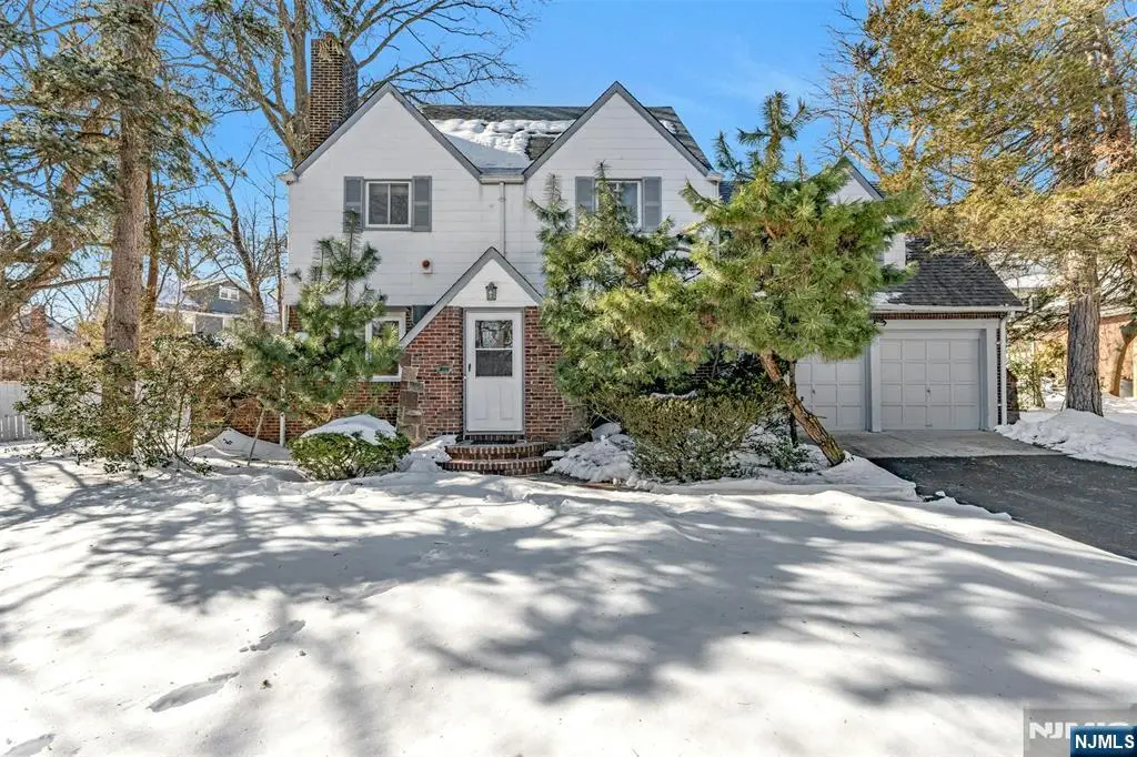 1 Grange Court, Teaneck, NJ 07666 - #1