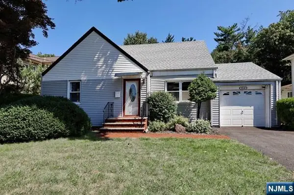 15-47 Elmary Place, Fair Lawn, NJ 07410