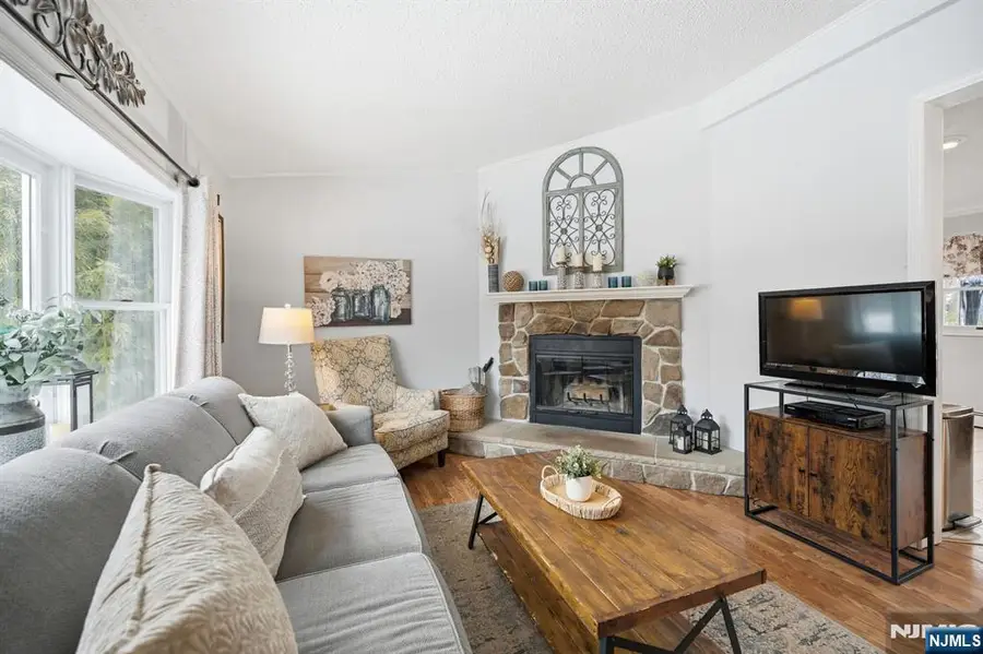 8 Bordeaux Terrace, West Milford, NJ 07480 - #2