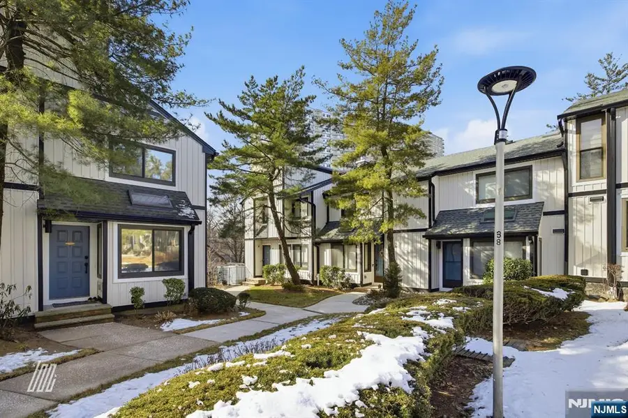 1511 John Street, Fort Lee, NJ 07024 - #2