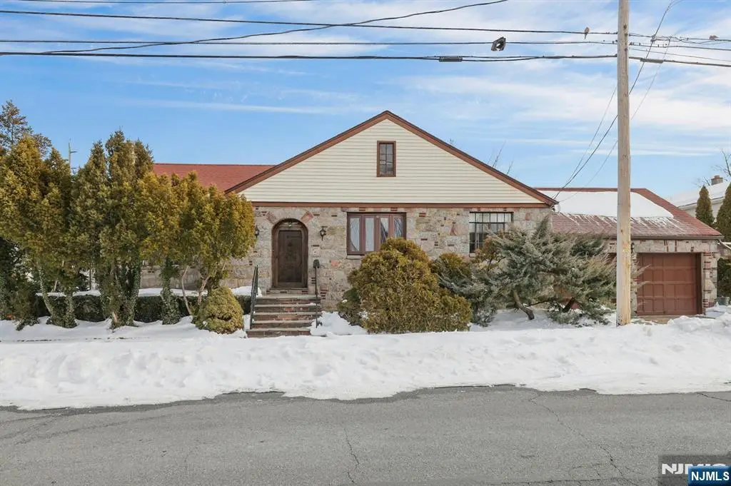 5-40 4th Street, Fair Lawn, NJ 07410 - #1