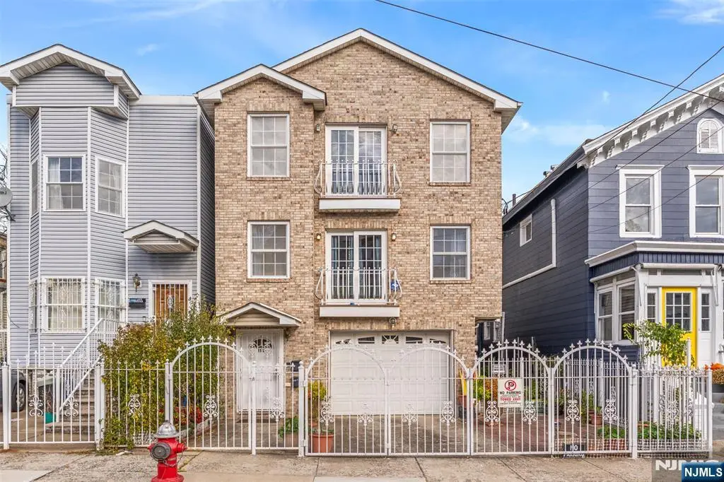 116 Oak Street, Jersey City, NJ 07304 - Image #1