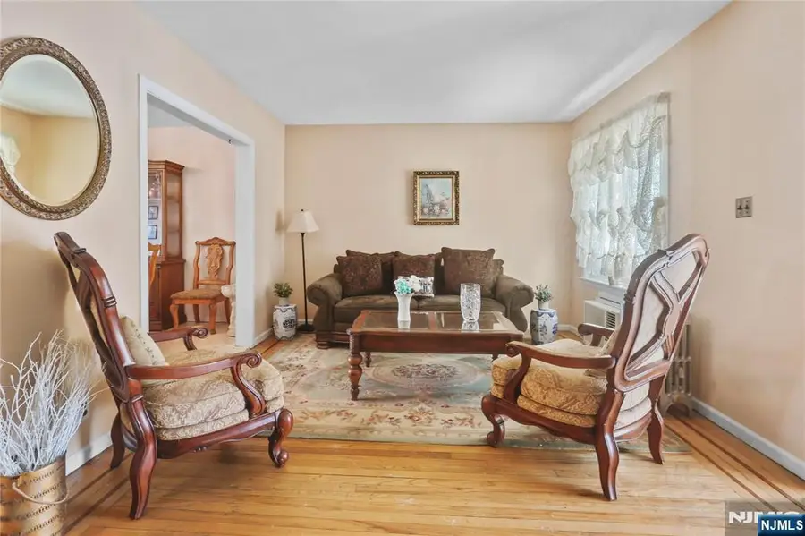 47 Elycroft Parkway, Rutherford, NJ 07070 - Image #2