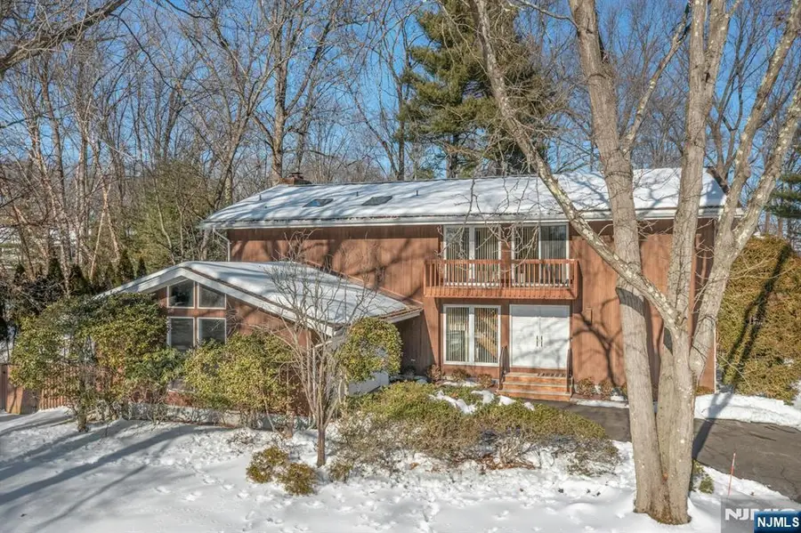 566 Faletti Way, River Vale, NJ 07675 - #2